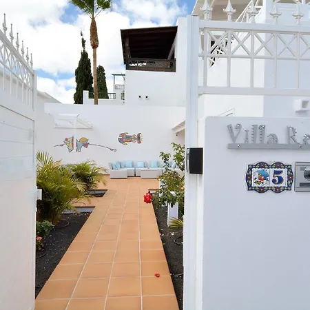 Lovely 3-bed In Puerto Del Carmen Villa Puerto del Carmen (Lanzarote)